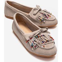 Wildleder-Loafer mit Perlenfransen