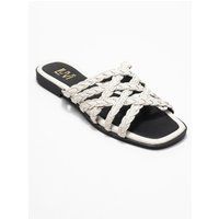 Flache Sandalen aus geflochtenem Leder