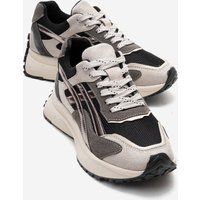 Moderner Chunky-Sneaker mit Kontrastdetails
