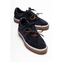 Premium-Sneaker aus Wildleder