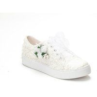 Romantische Braut-Sneaker mit Spitze