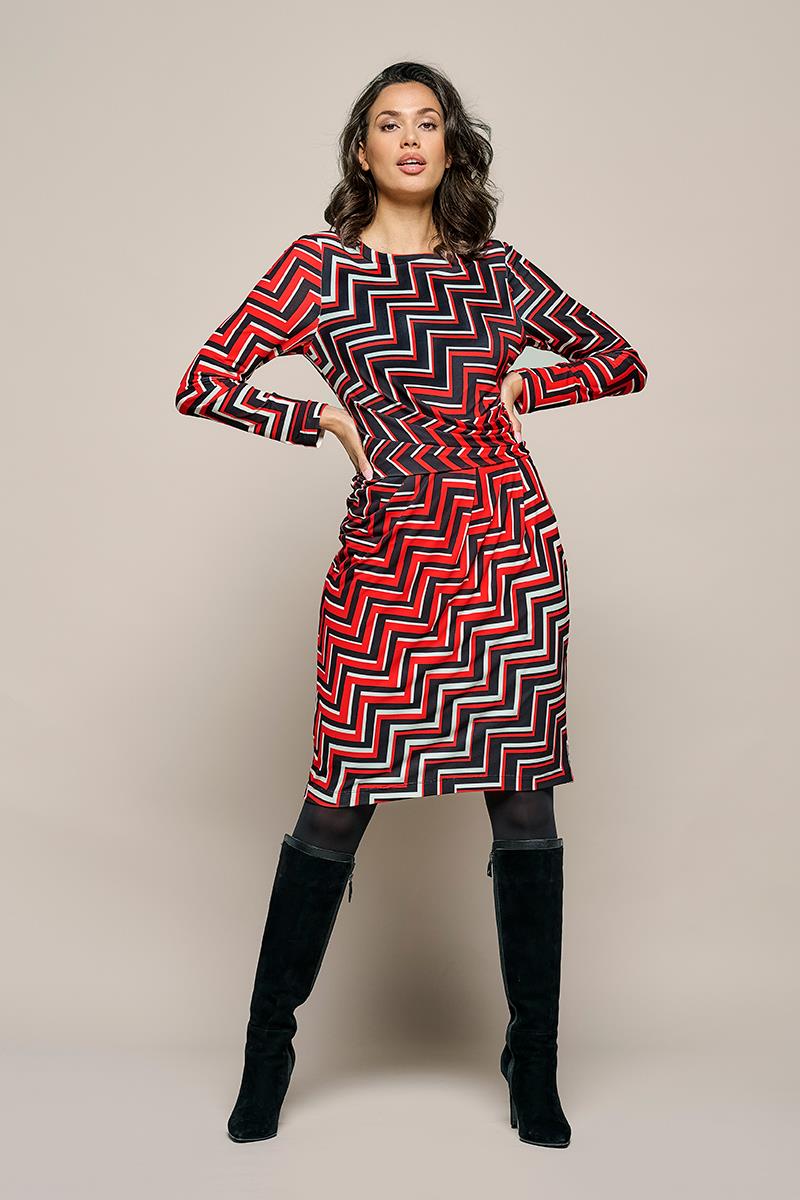 Jerseykleid mit Zickzack-Print und Raffung