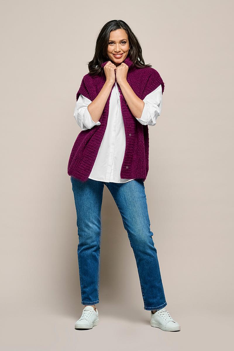 Grob gestrickte ärmellose Strickjacke