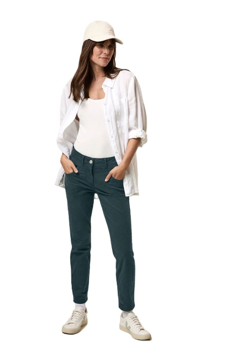 Hose mit hohem Bund und schmaler Passform