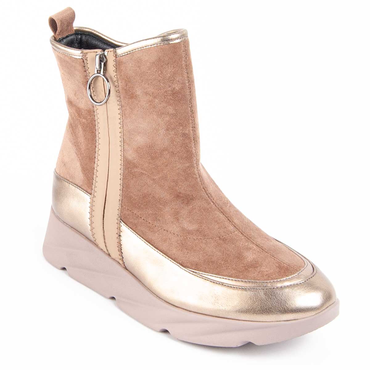 Keilstiefeletten mit Metallic-Details aus Wildleder
