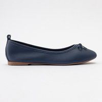 Minimalistische Leder-Ballerinas