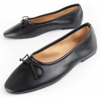 Minimalistische Ballerinas mit Schleifendetail