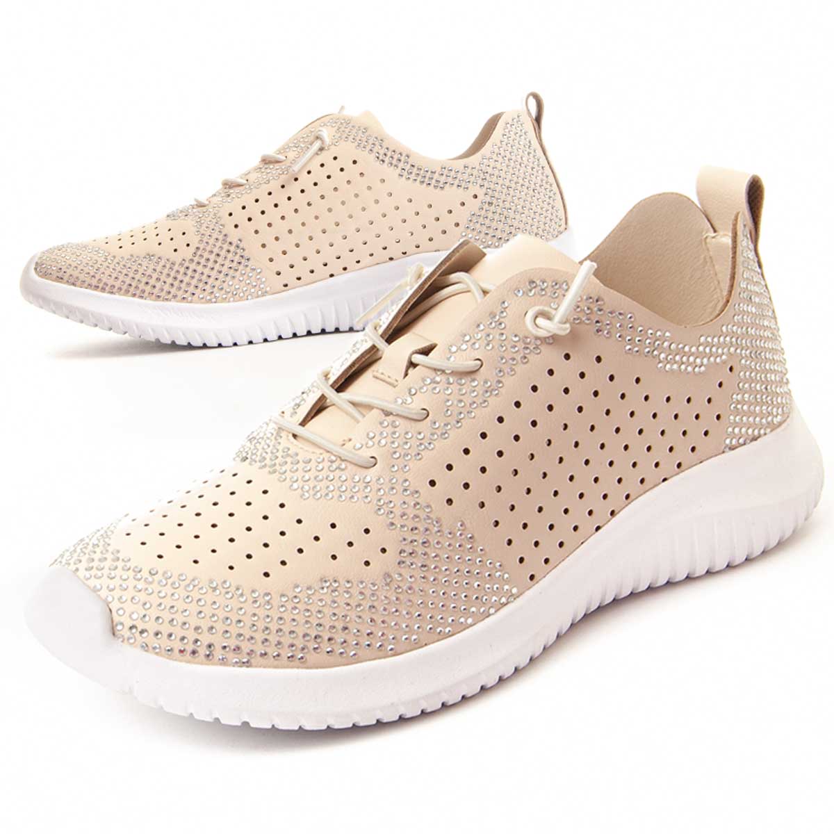 Strassbesetzte Sneaker mit Laser-Cut-Muster