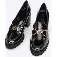 Plateau-Loafer aus Lackleder mit Schnalle