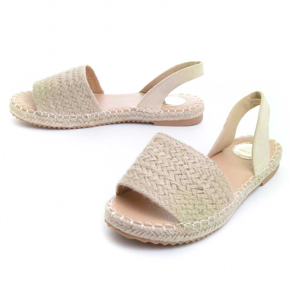 Geflochtene Espadrilles mit Fersenriemen