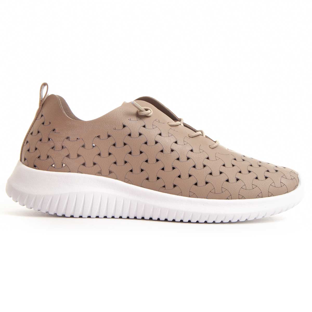 Sneaker mit Laser-Cut Lochmuster