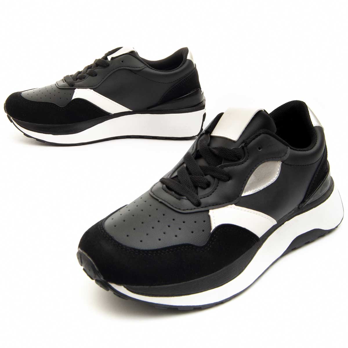 Sportliche Chunky Sneaker im Materialmix