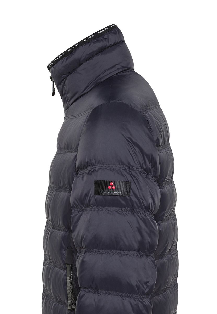 Leichte Steppjacke mit Stehkragen