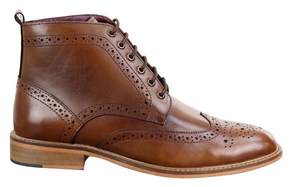 Budapester Lederstiefeletten mit Flügelkappe