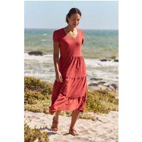 Gestuftes Maxikleid mit Broderie-Ärmeln
