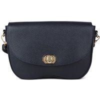 Gekörnte Leder-Schultertasche mit Klappe