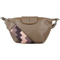 Leder-Slingtasche mit dekorativem Gurt