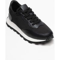 Minimalistische Leder-Sneaker mit Profilsohle