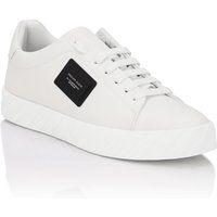 Minimalistische Ledersneaker mit Plakette