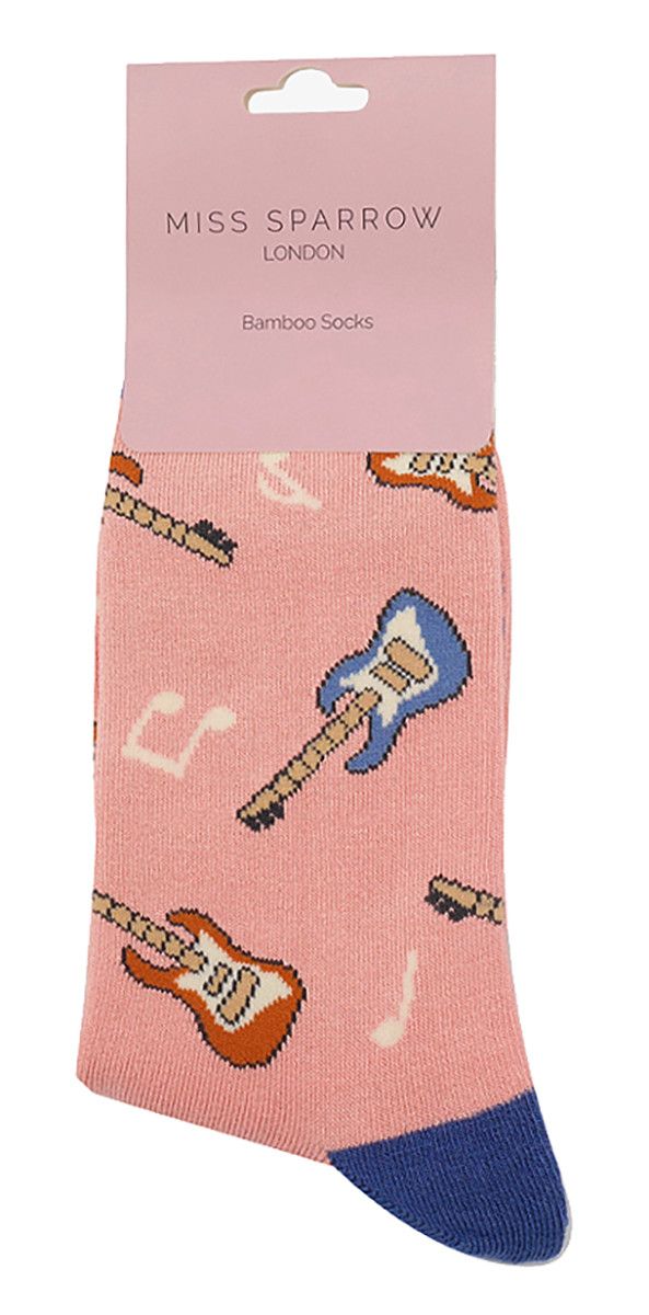 Neuartiger Bambusstrick mit Gitarrenprint