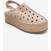 Leder-Plateausandalen mit Lochmuster