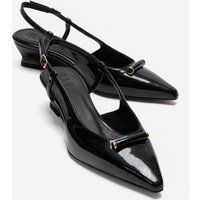 Spitze Slingback-Pumps aus Lackleder