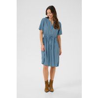 Locker geschnittenes Hemdblusenkleid mit Taillenband