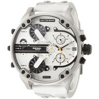 Übergroße Chronographen-Uhr mit Mehrfachanzeige