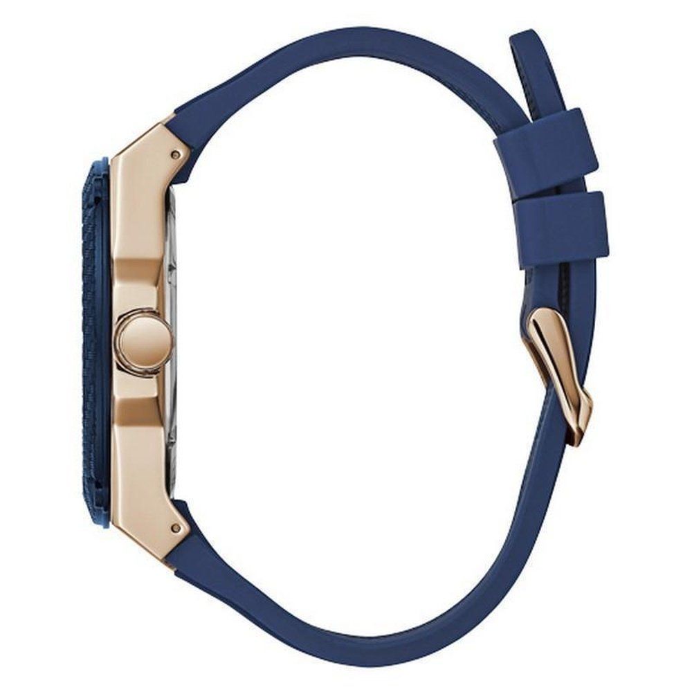 Sportliche Multifunktionsuhr mit Silikonarmband