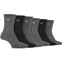 Rippsocken mit Wellensaum