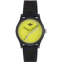 Sportliche Analoguhr im Tennis-Design
