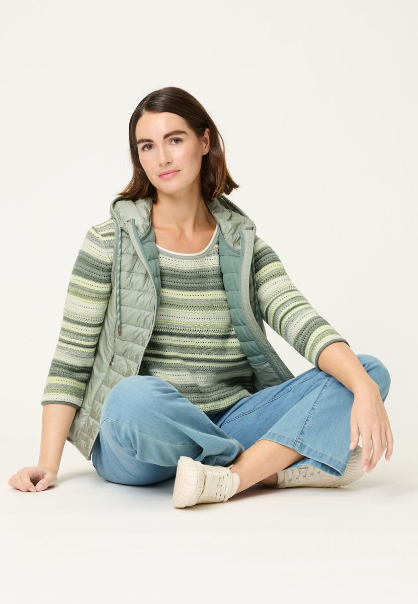 Gestreifter Feinstrickpullover mit Dreiviertelarm