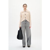 Flauschige Strickjacke mit Kragen