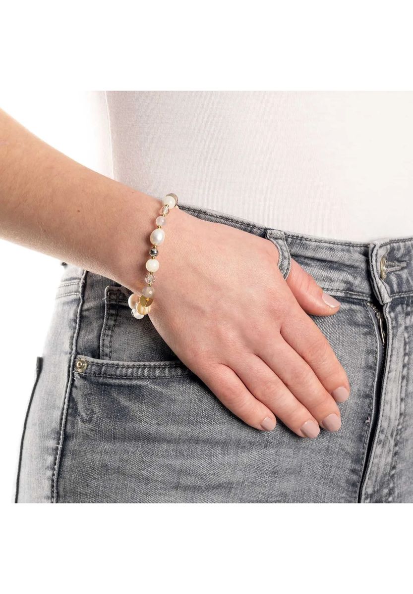 Perlenarmband mit Sternanhänger