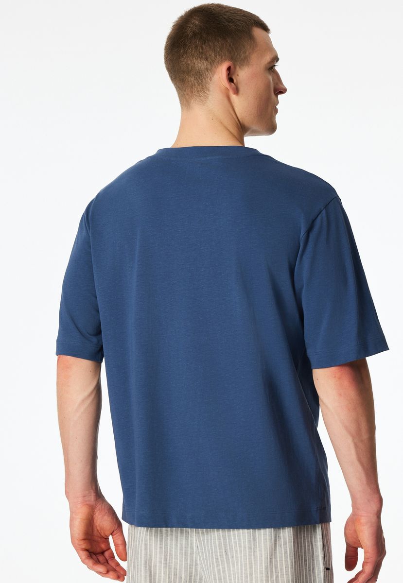 Entspanntes Lounge-Shirt mit Tasche