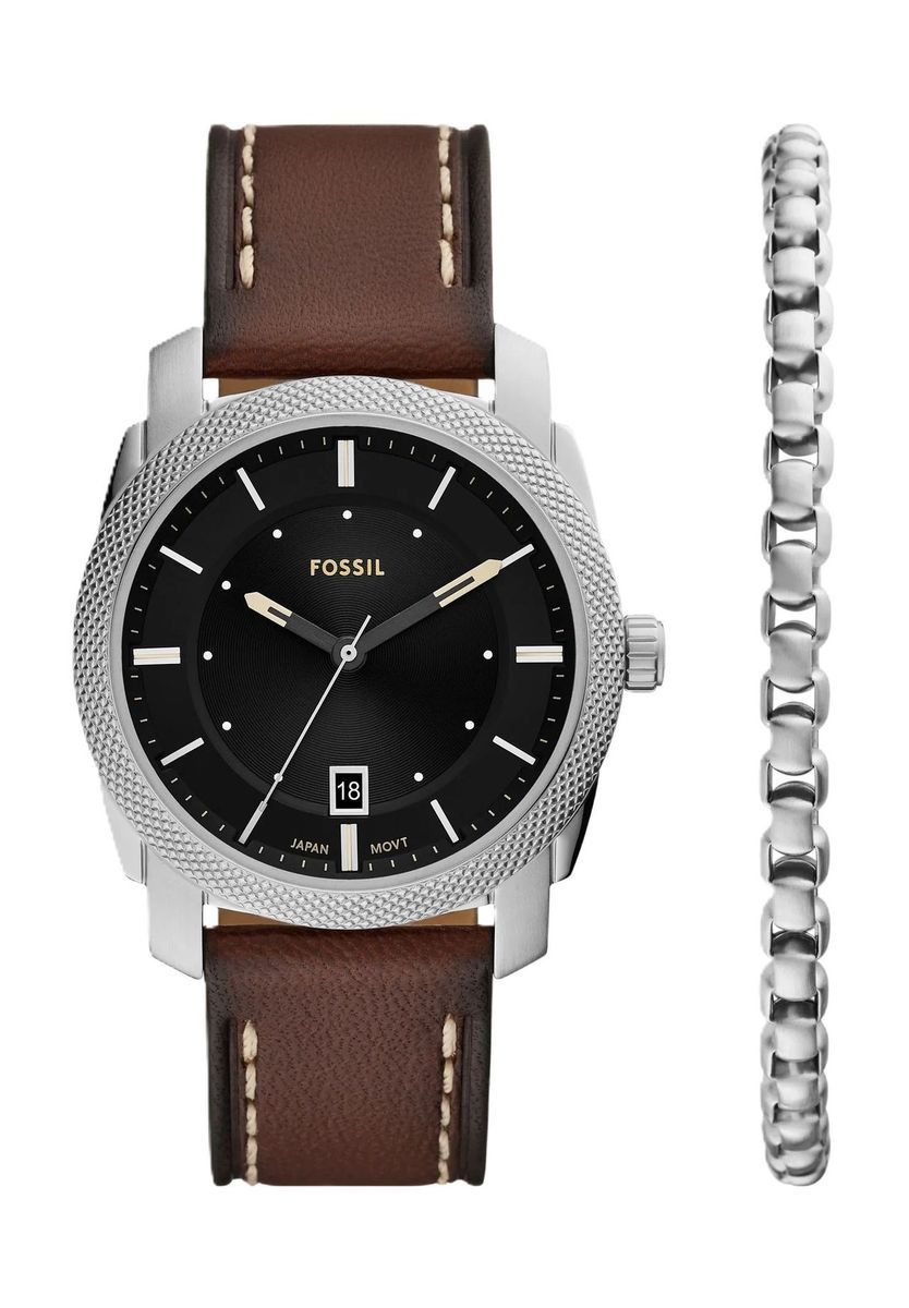 Klassische Analoguhr mit braunem Lederarmband