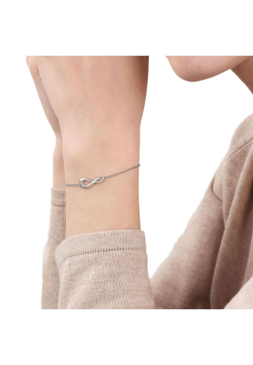Zartes Armband mit Unendlichkeitssymbol