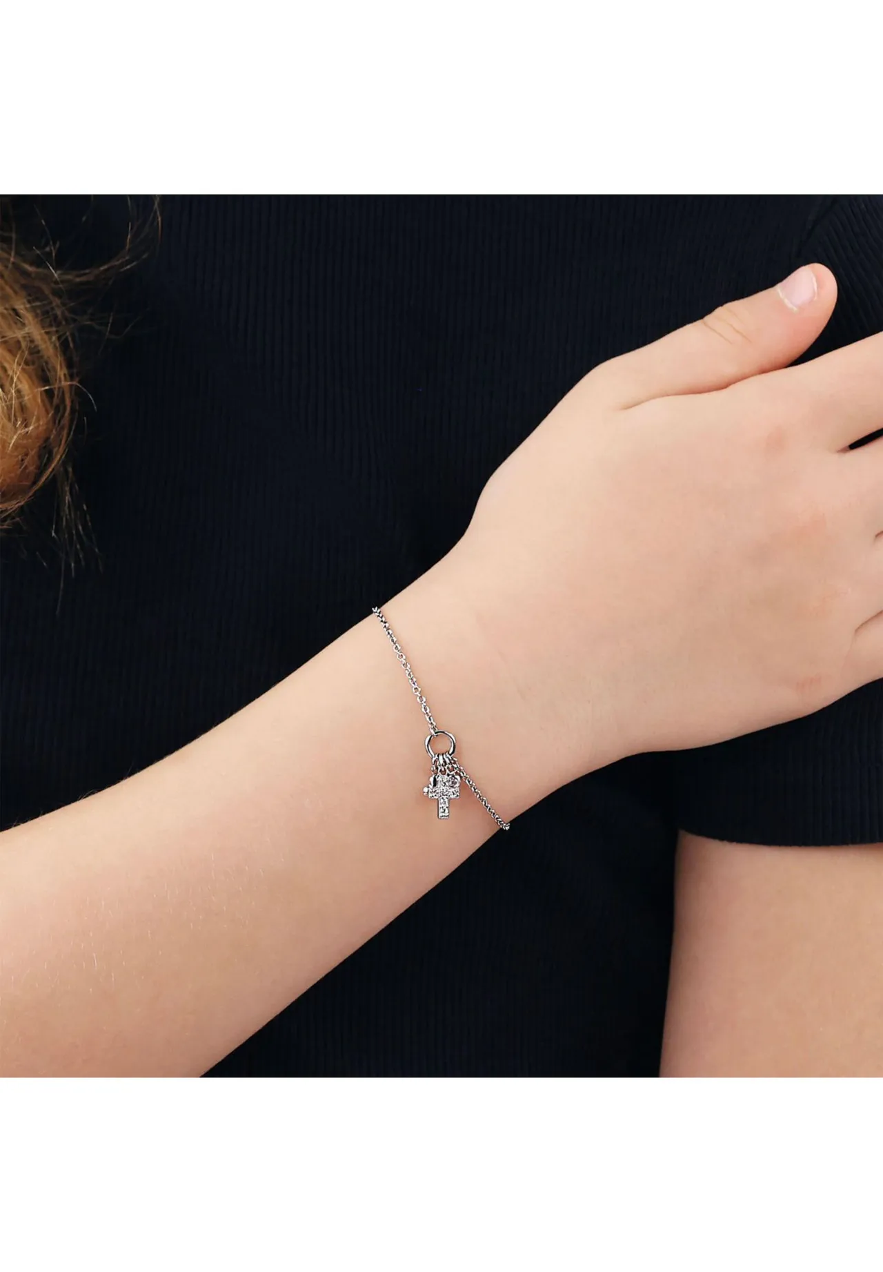 Charm-Armband mit Kreuz und Herz