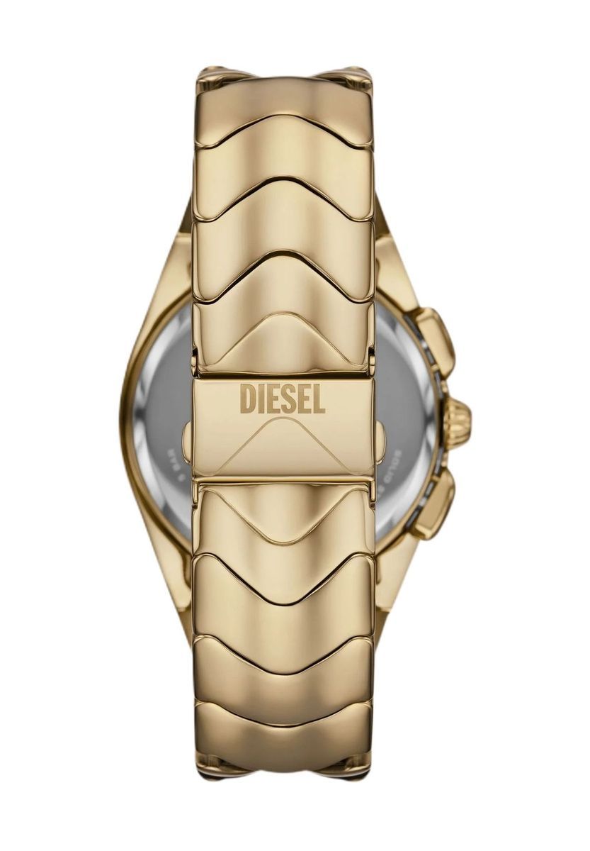 Goldfarbene Chronograph Uhr mit Edelstahlband