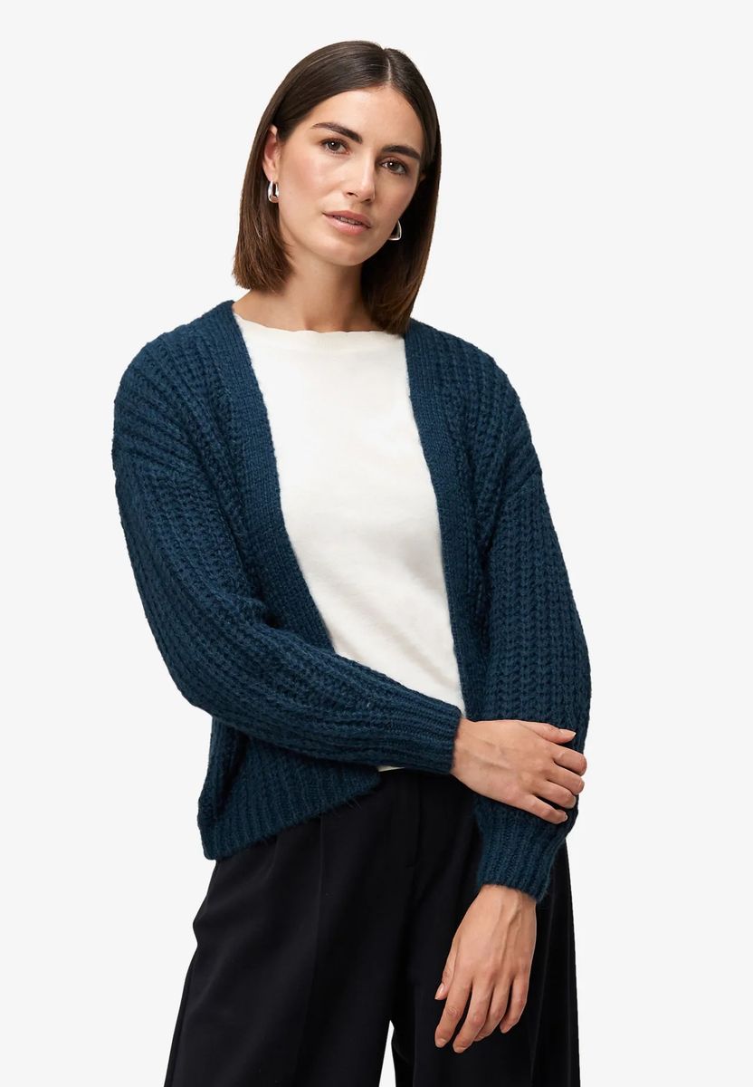 Grob gestrickte offene Strickjacke