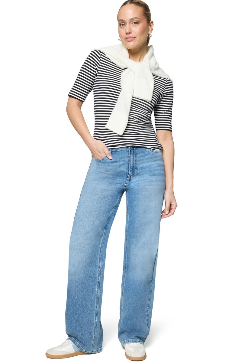 Gestreiftes Shirt mit U-Boot-Ausschnitt