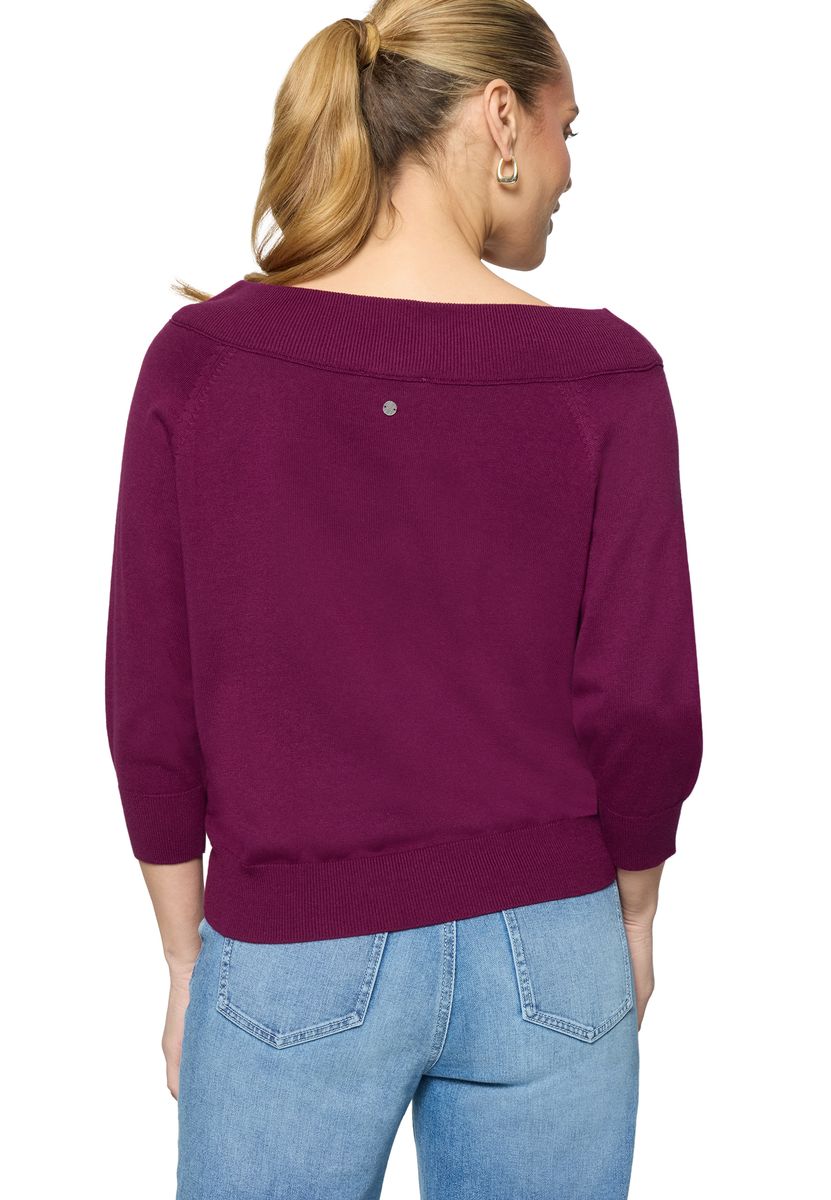 Eleganter Strickpullover mit Carmenausschnitt