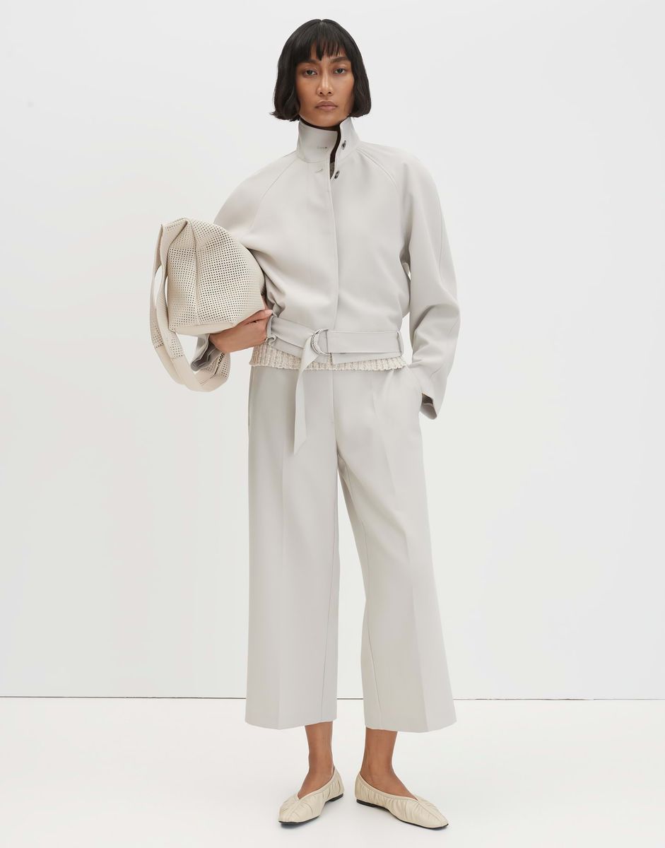 Minimalistischer Blouson mit Gürtel