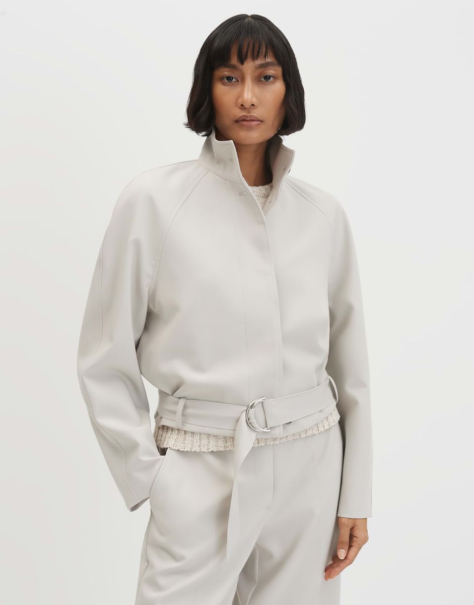 Minimalistischer Blouson mit Gürtel