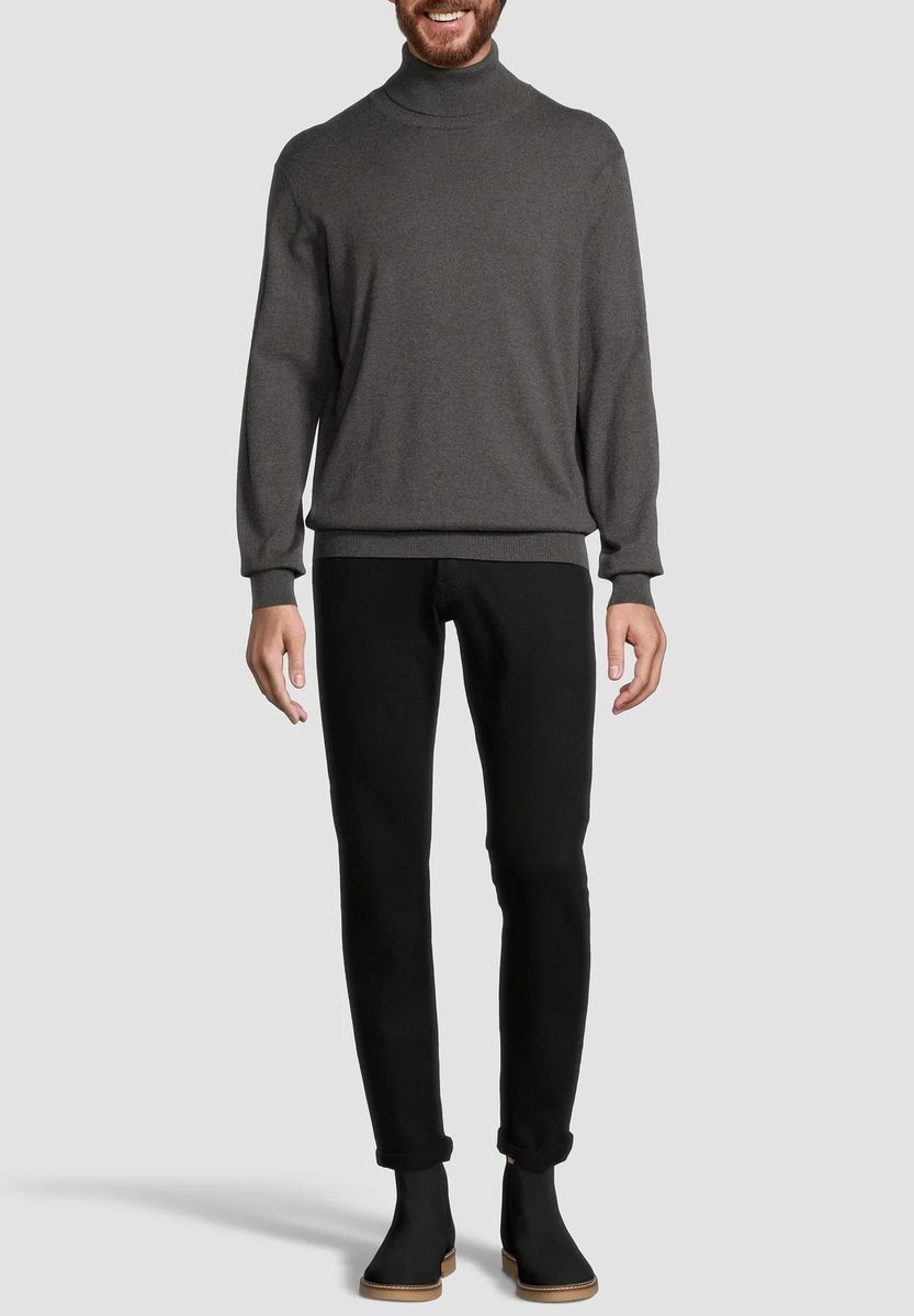 Klassischer Rollkragenpullover aus Baumwolle