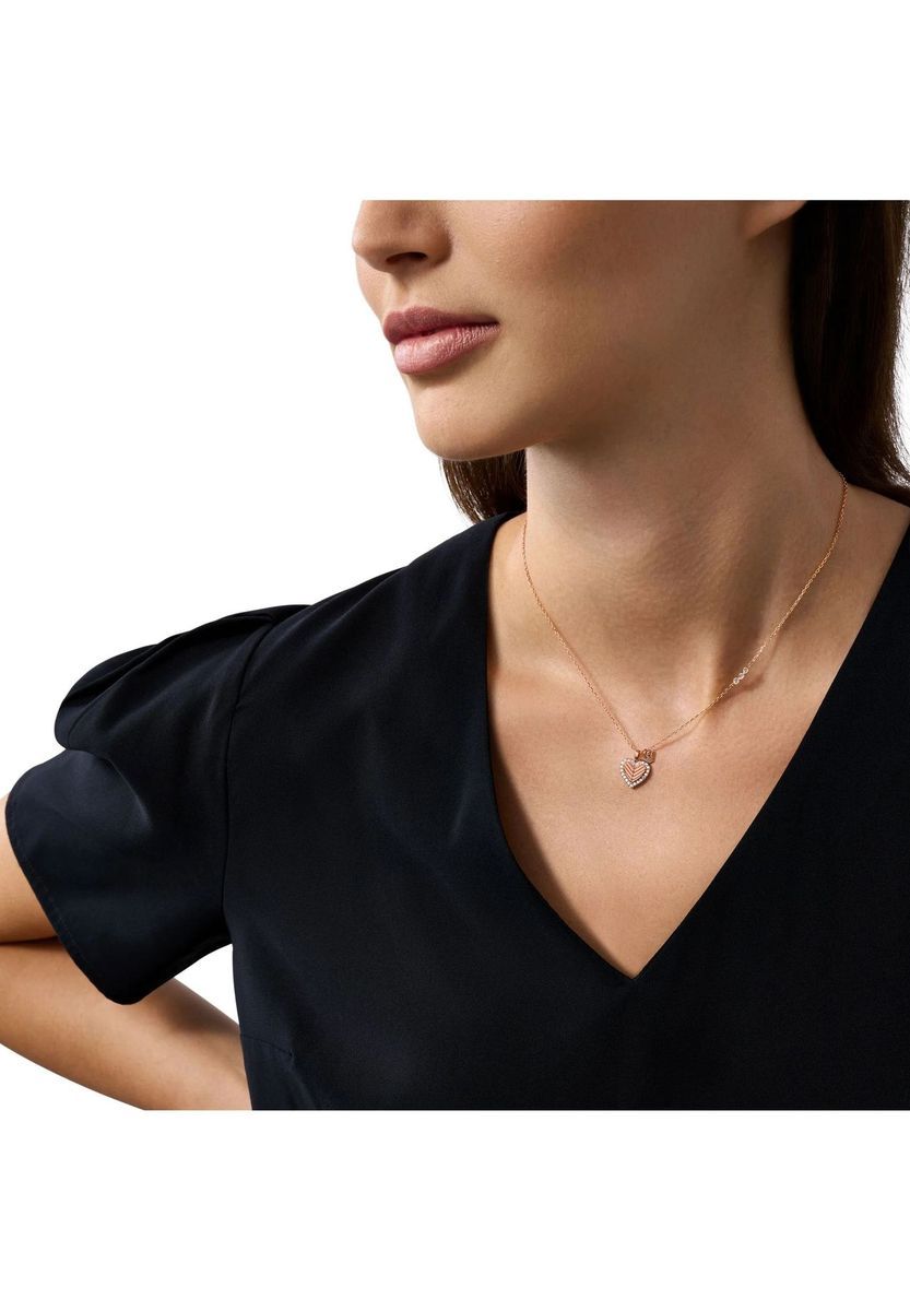 Halskette mit Herzanhänger in Roségold