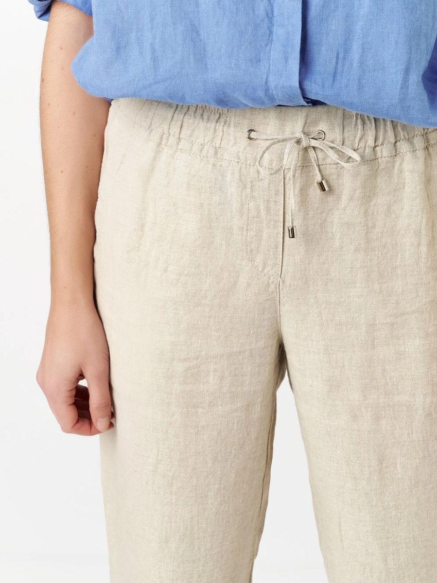 Gerade geschnittene Leinenhose in 3/4-Länge