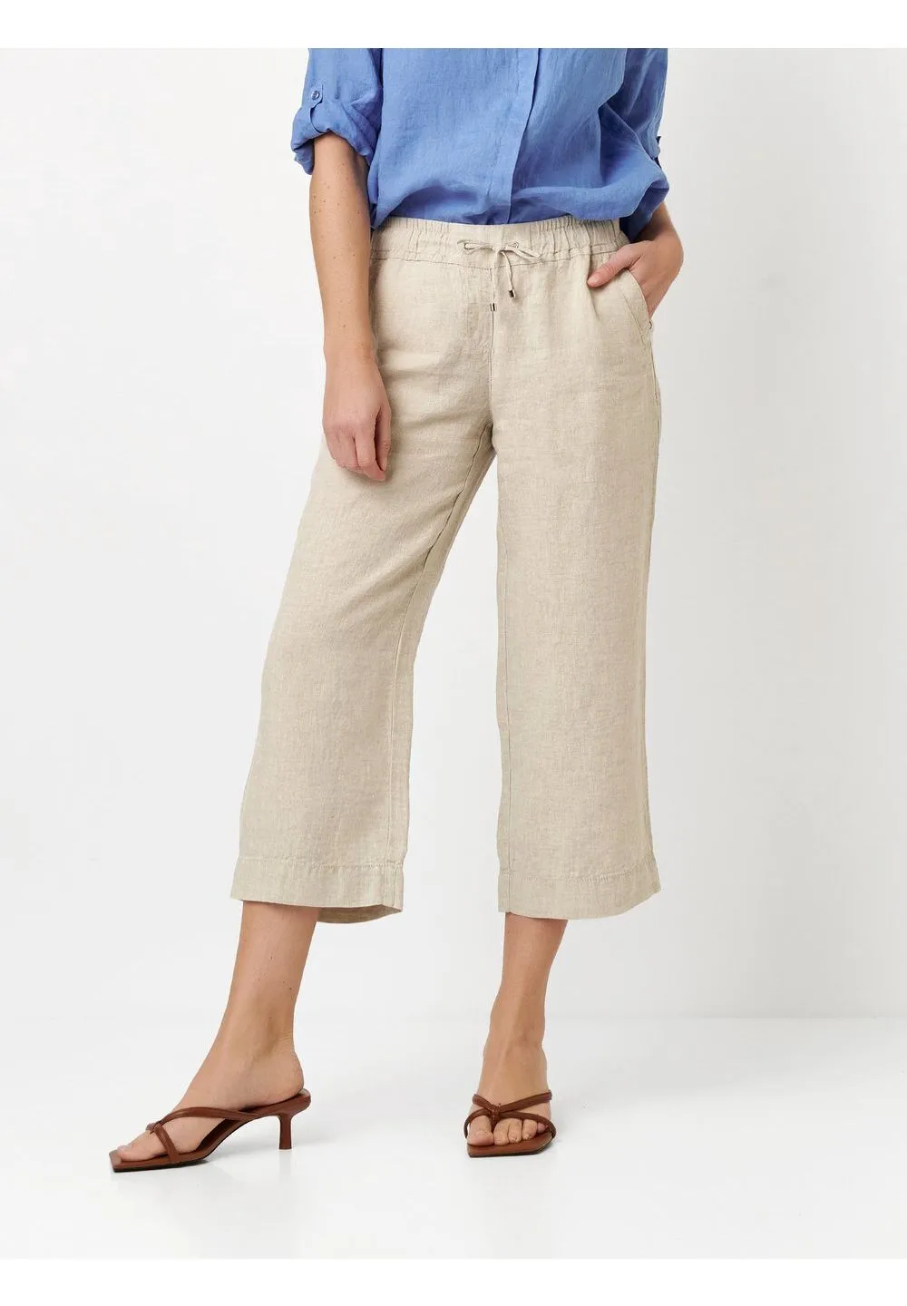 Gerade geschnittene Leinenhose in 3/4-Länge