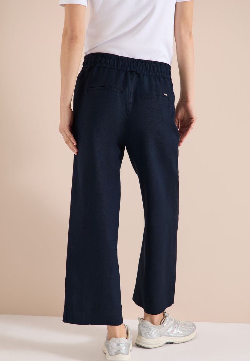 Weite Stoffhose mit Tunnelzug