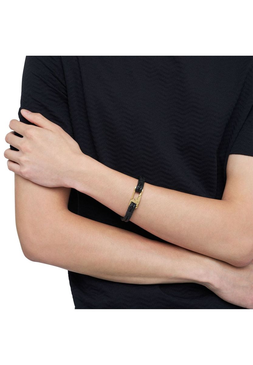 Geflochtenes Lederarmband mit goldenem Verschluss